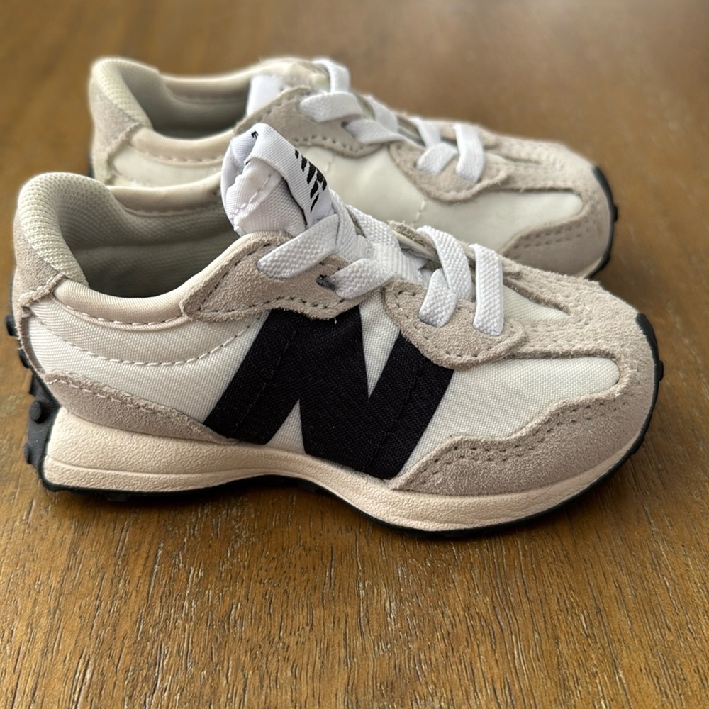 New Balance 327 size 5 Toddler